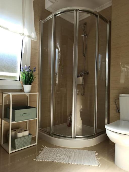 Bajo Con Jardin Privado Apartment Сантандер Екстериор снимка