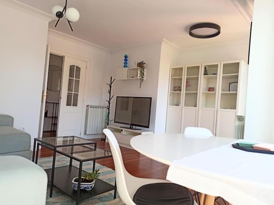 Bajo Con Jardin Privado Apartment Сантандер Екстериор снимка
