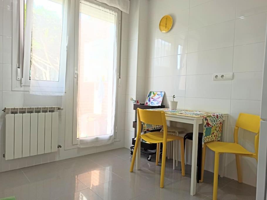 Bajo Con Jardin Privado Apartment Сантандер Екстериор снимка