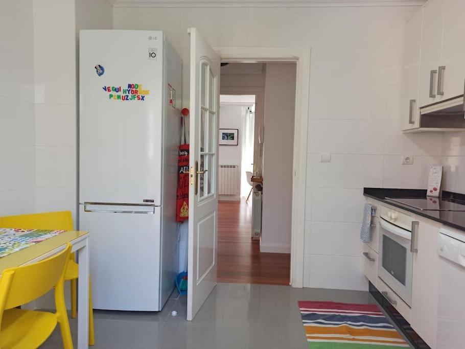 Bajo Con Jardin Privado Apartment Сантандер Екстериор снимка