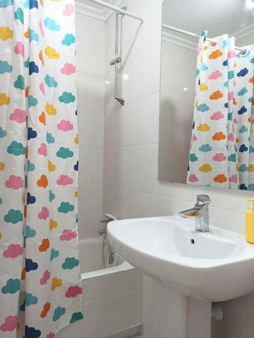 Bajo Con Jardin Privado Apartment Сантандер Екстериор снимка