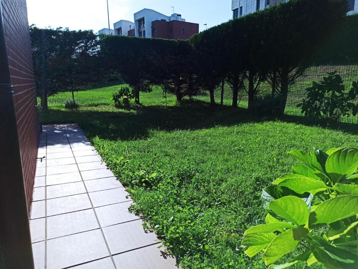 Bajo Con Jardin Privado Apartment Сантандер Екстериор снимка